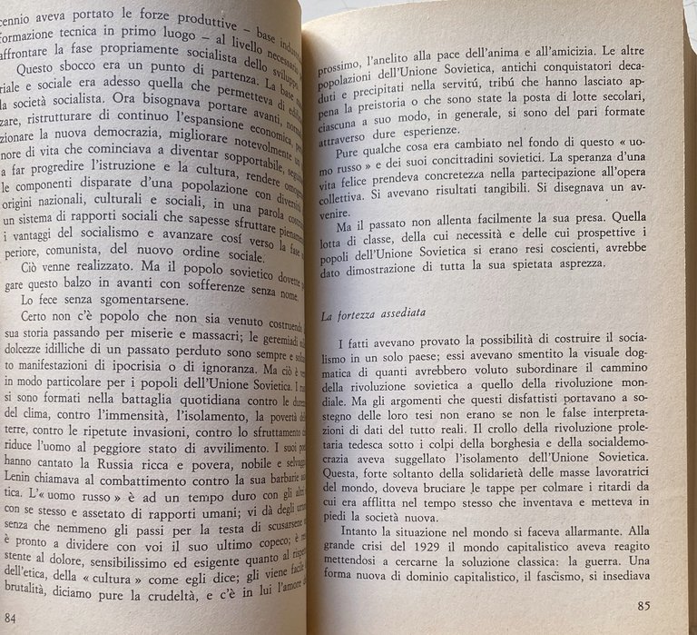 I SOVIETICI: CLASSI E SOCIETÀ NELL'URSS