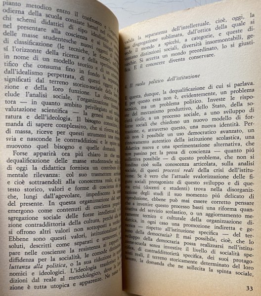 IDEOLOGIA LETTERARIA E SCUOLA DI MASSA. PER UN'ANALISI SOCIALE DELL'ORGANIZZAZIONE …