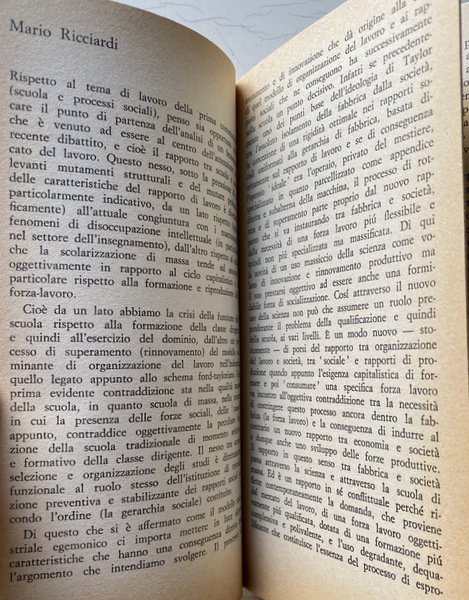 IDEOLOGIA LETTERARIA E SCUOLA DI MASSA. PER UN'ANALISI SOCIALE DELL'ORGANIZZAZIONE …