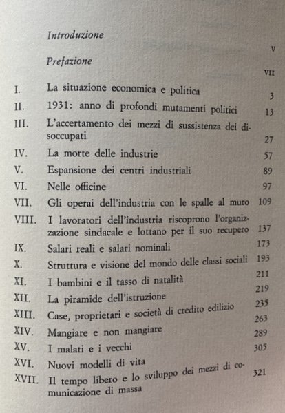 L'INGHILTERRA NEGLI ANNI TRENTA