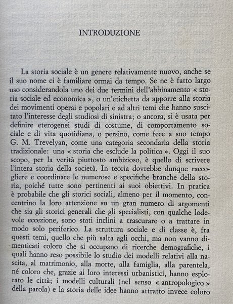 L'INGHILTERRA NEGLI ANNI TRENTA