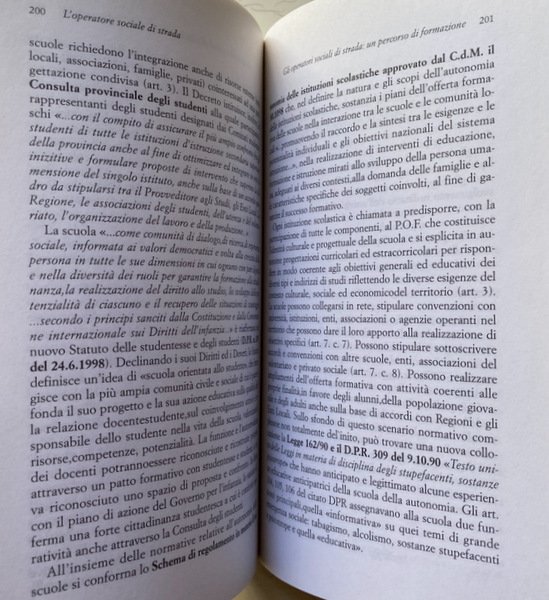 L'OPERATORE SOCIALE DI STRADA. PROFESSIONE E FORMAZIONE. A CURA DI …