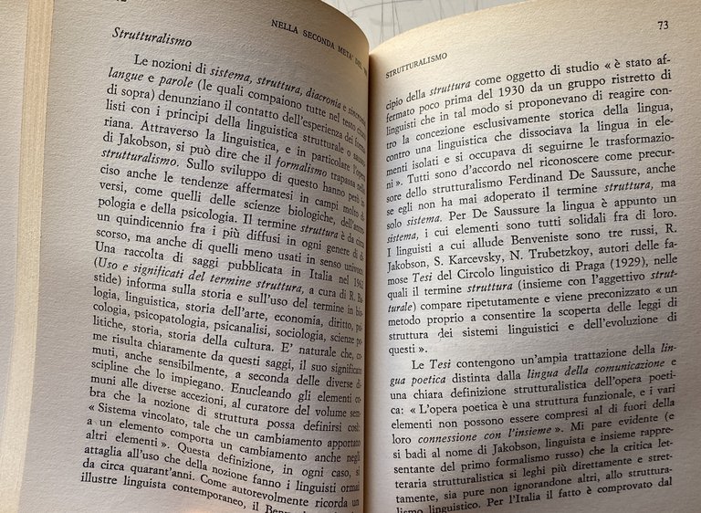 LA CRITICA LETTERARIA DEL NOVECENTO: ORIENTAMENTI E PROBLEMI