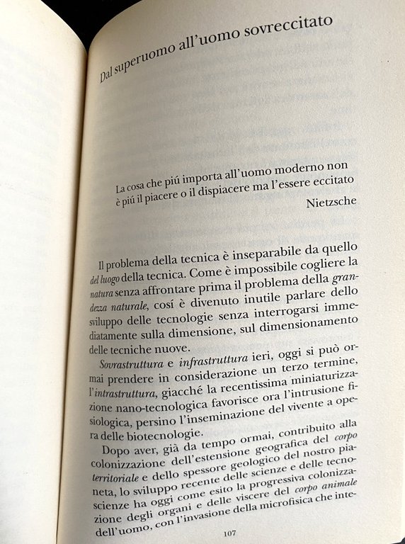 LO SCHERMO E L'OBLIO