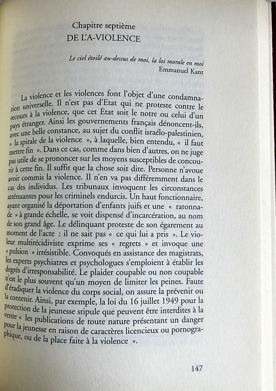 THÉORIE DE LA VIOLENCE. (French Edition)