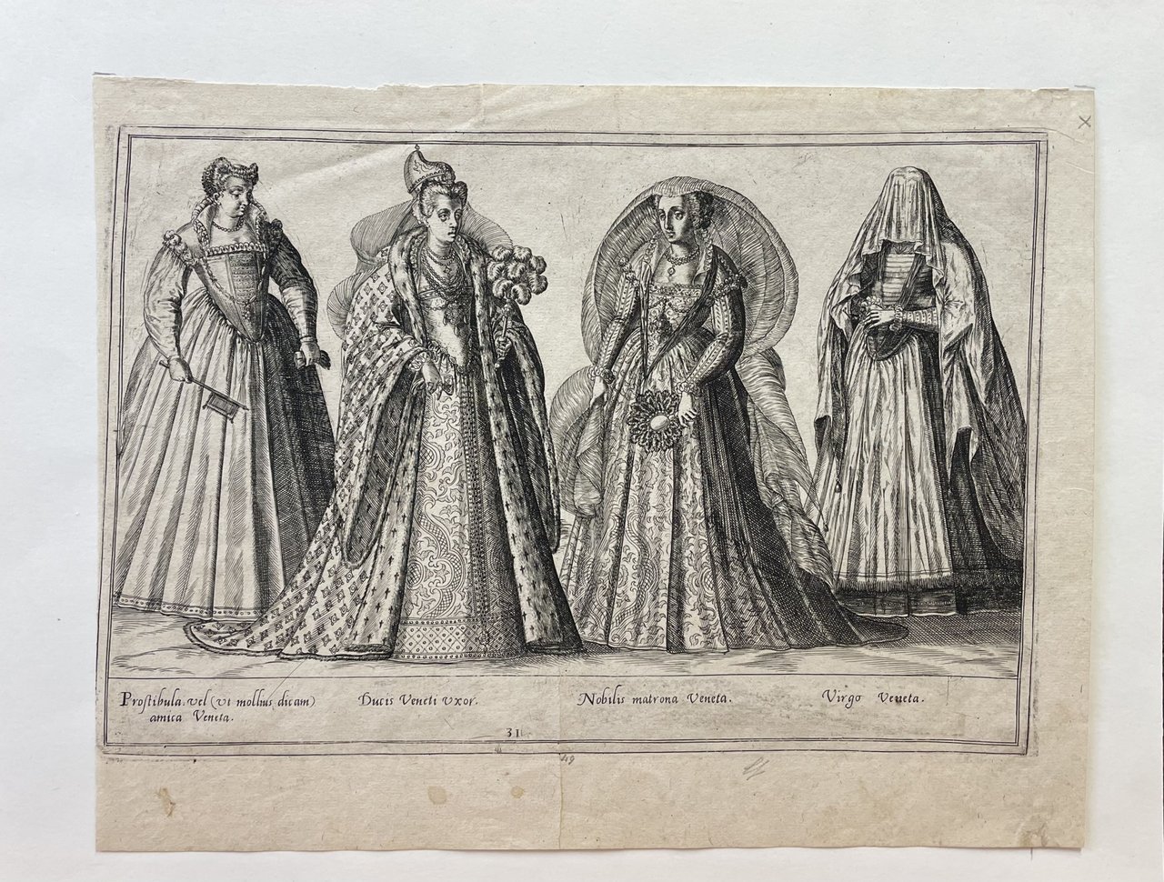 ABITI DI DONNE VENETE