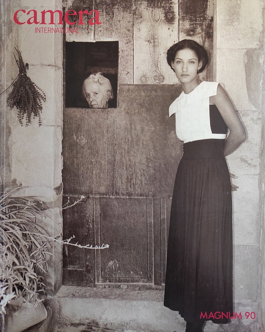CAMERA INTERNATIONAL. MAGNUM 90