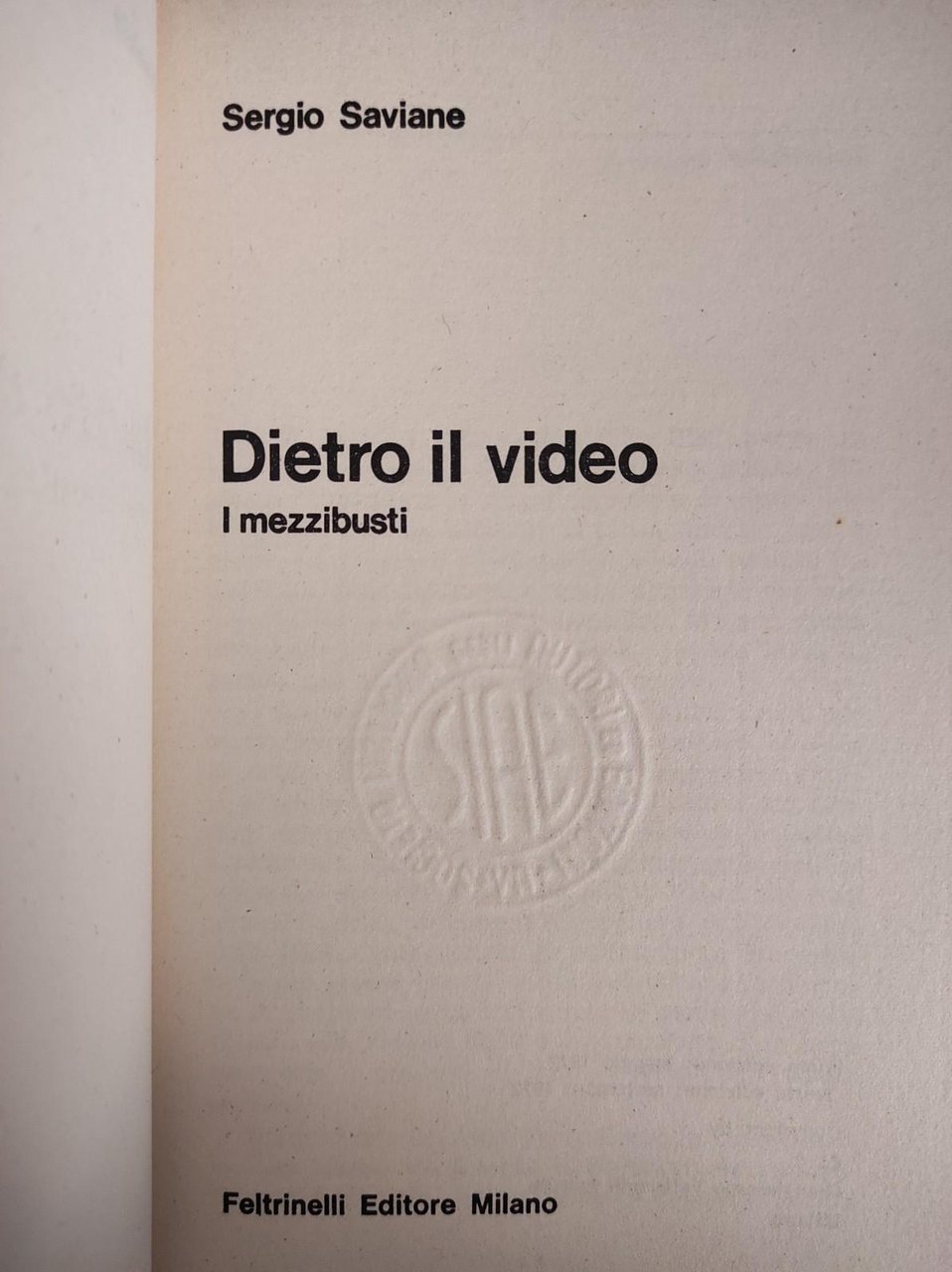 DIETRO IL VIDEO. I MEZZIBUSTI