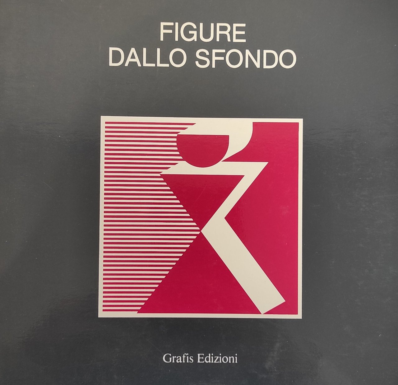 FIGURE DALLO SFONDO | Immagine principale