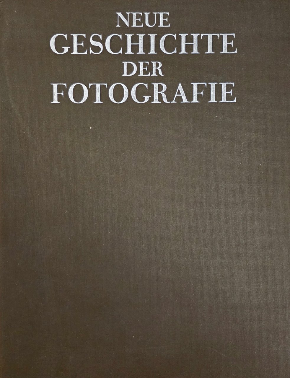 NEUE GESCHICHTE DER FOTOGRAFIE | Immagine principale