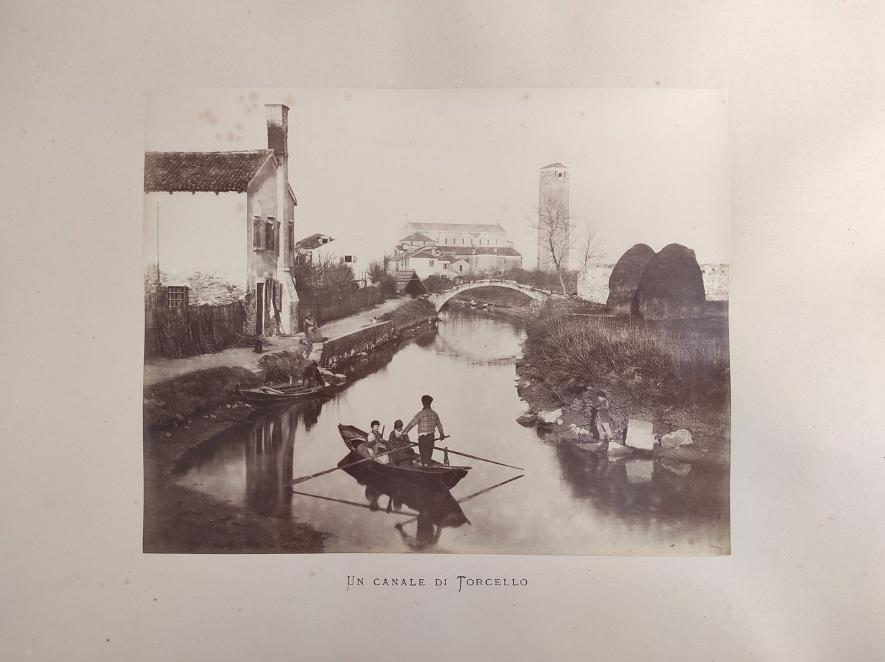 UN CANALE DI TORCELLO | Immagine principale