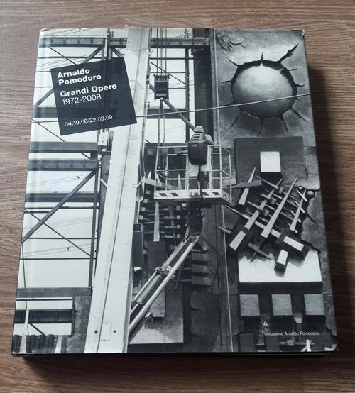 Arnaldo Pomodoro | Immagine principale