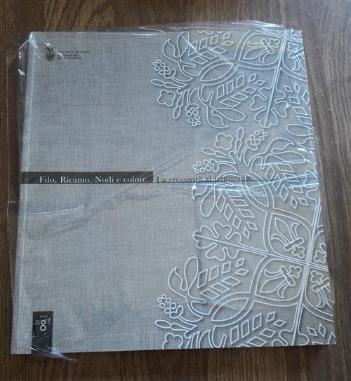 Filo Ricamo Nodi E Colore | Immagine Gallery 1