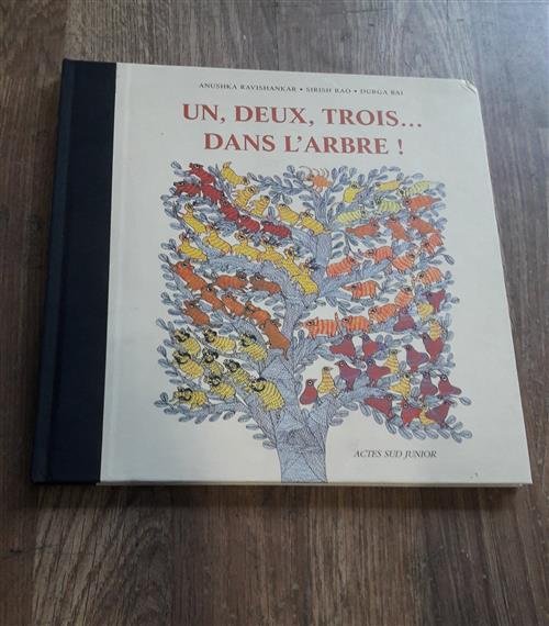 Un, Deux, Trois. Dans L'arbre!