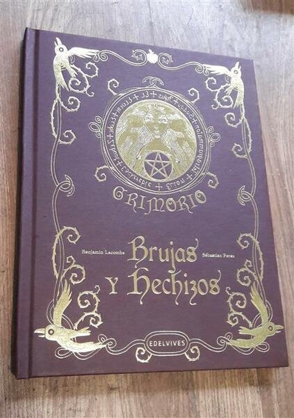 Genealogia De Una Bruja / Genealogy Of A Witch: La …