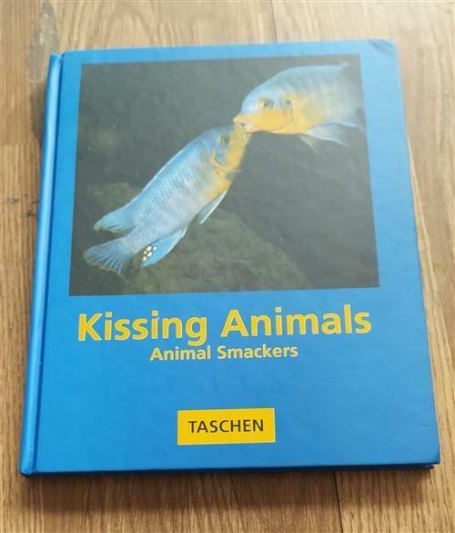 Kissing Animals Animal Smackers