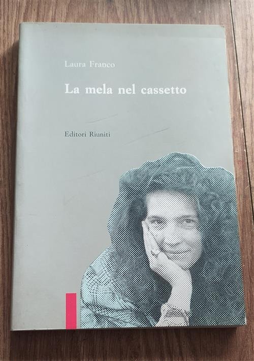 La Mela Nel Cassetto