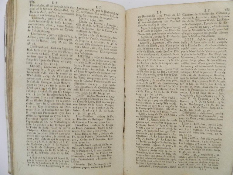 Dictionnaire geographiue-portatif ou description des royaumes provinces villes patriarchats, eveches, …