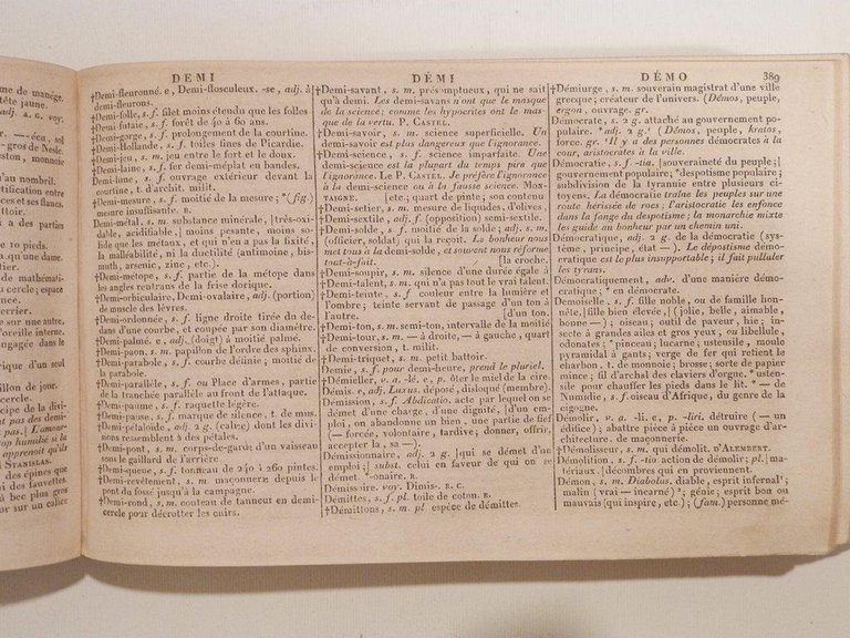 Dizionario topografico dei comuni compresi entro i confini naturali dell'Italia