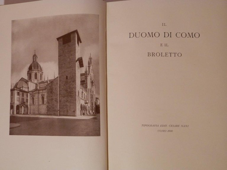 Il duomo di Como e il broletto