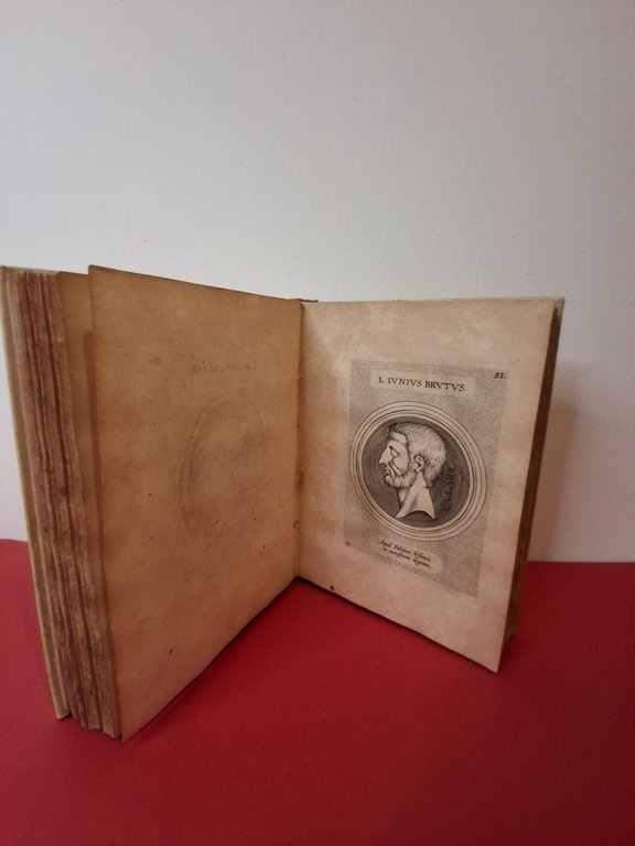 Illustrium imagines. Ex Antiquis marmoribus, nomismatibus, et gemmis expressae | Immagine Gallery 3