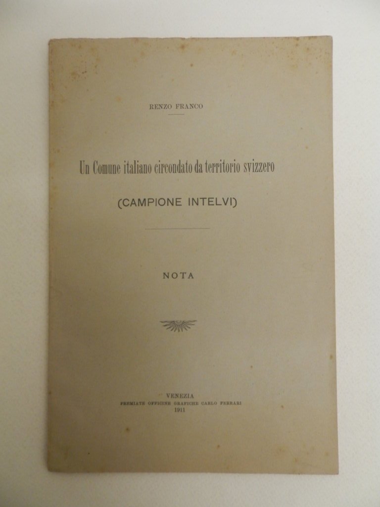 Un Comune italiano circondato da territorio svizzero.