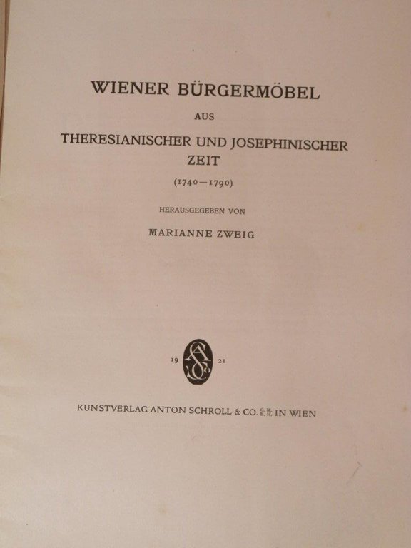 Wiener Burgermobel aus Theresianicher und Josephinischer Zeit