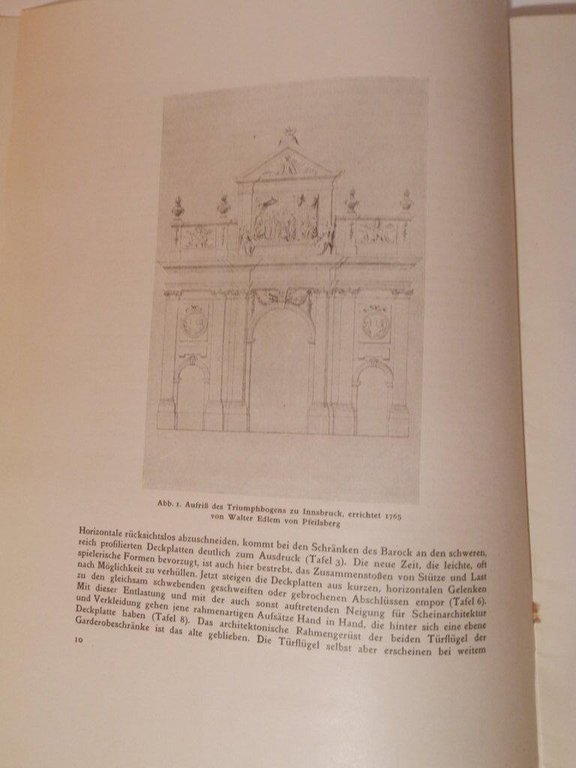 Wiener Burgermobel aus Theresianicher und Josephinischer Zeit