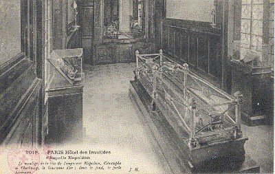 Paris, (s/w): Hôtel des Invalides - Chapelle Napoléon.