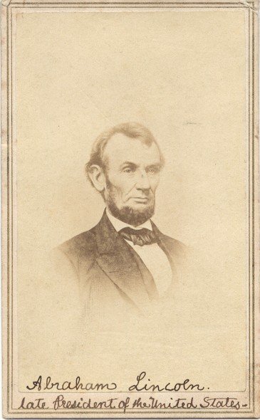 Porträtphoto (carte de visite): Abraham Lincoln, 16. Präsident der USA …