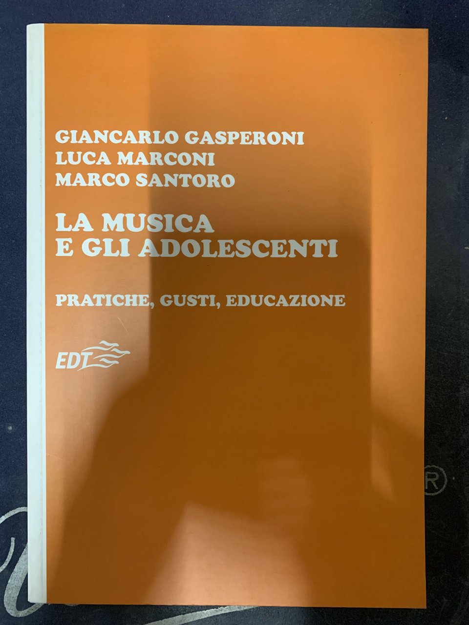 La musica e gli adolescenti - Pratiche, gusti, educazione