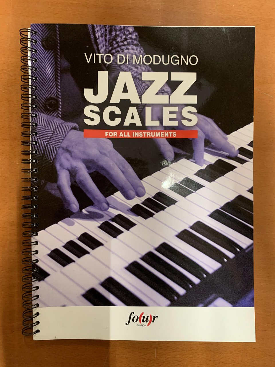 Vito Di Modugno. Jazz scales for all instruments.