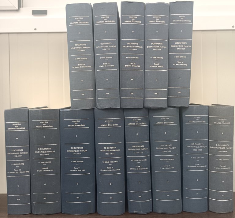 Documents Diplomatiques Francais.1932-1939 Premerie Serie. 13 Volumi. | Immagine Gallery 2