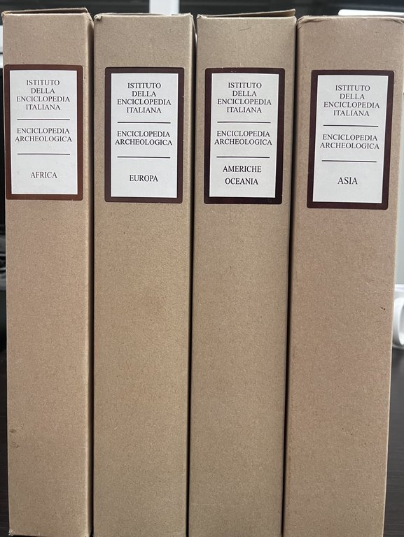 Enciclopedia Archeologica Treccani . 4 Volumi.