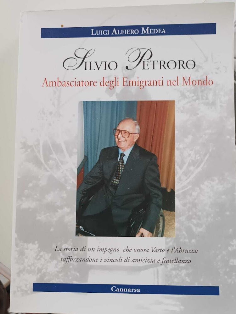 Silvio Petroro, Ambasciatori degli emirati nel mondo