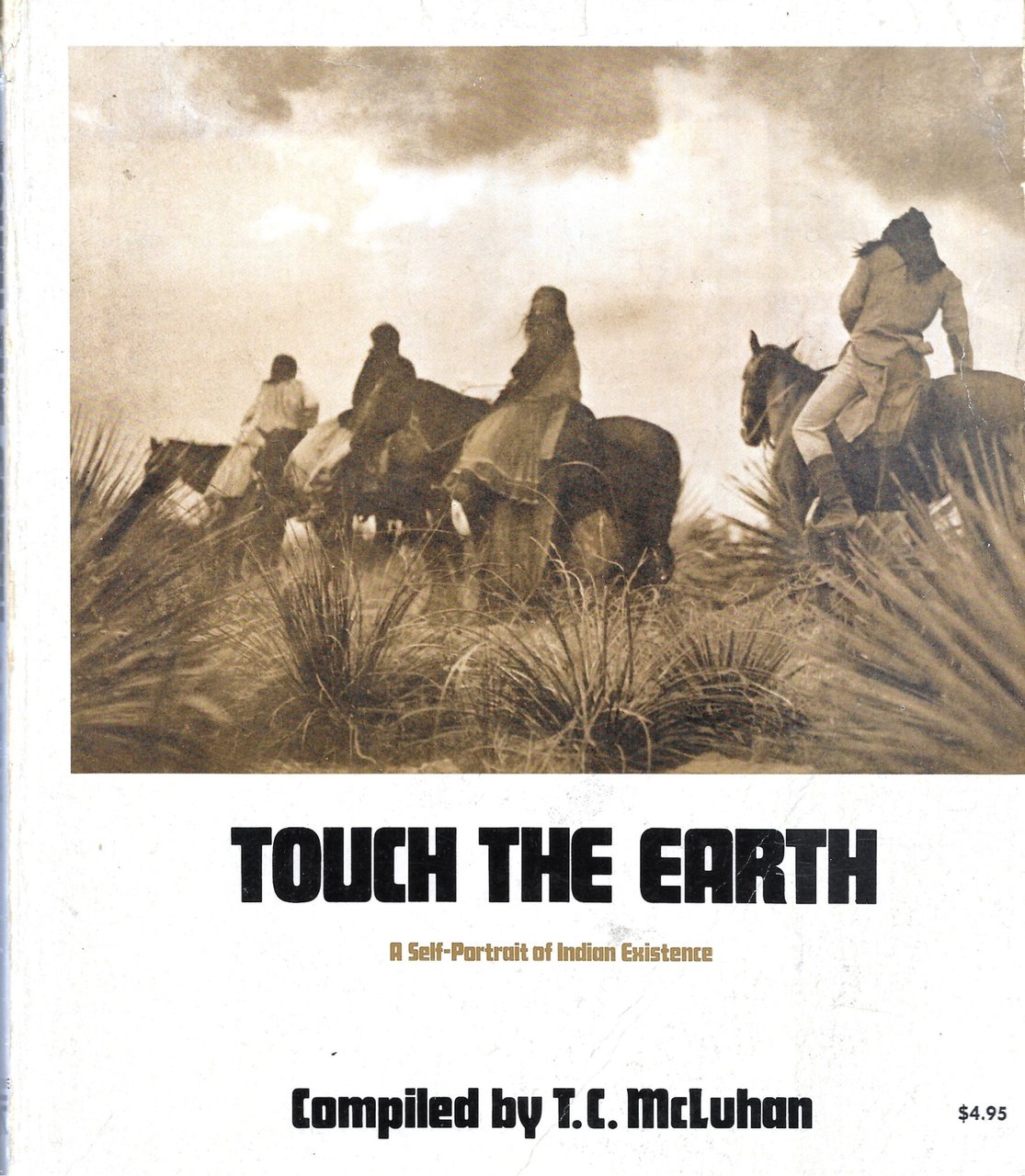 Touch the Earth: A Self Portrait of Indian Existence | Immagine principale