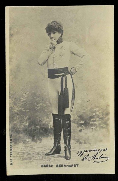Cartolina affrancata e viaggiata con foto di Sarah Bernhardt (1844-1923)