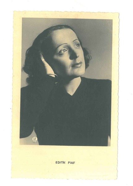 Cartolina con fotografia di Edith Piaf in primo piano