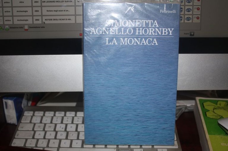 SIMONETTA AGNELLO HORNBY LA MONACA FELTRINELLI