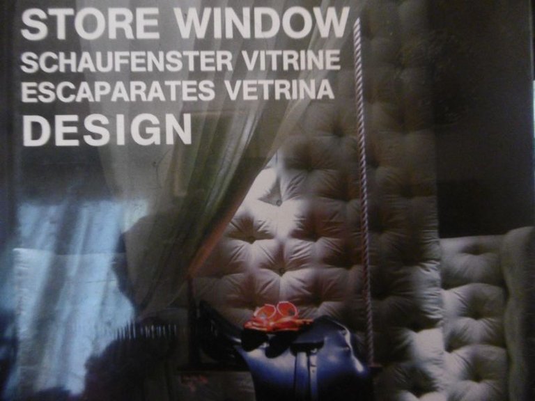 Store Window Design by Cynthia (ed) Reschke (2005-03-01)