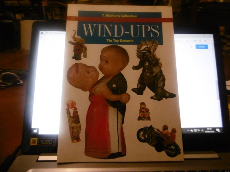 WIND UPS TIN TOY DREAMS T.KITAHA COLLECTION