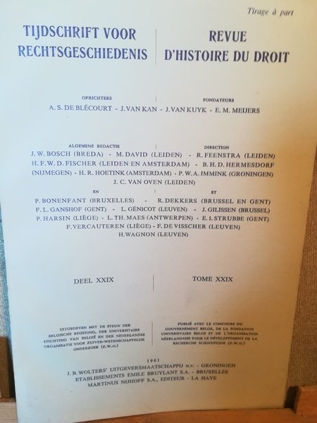 Revue d'histore du droit. Pietro de Francisci, Primordia civitatis (1959).