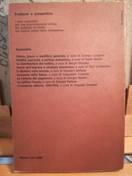 L'economia italiana: 1945-1970.