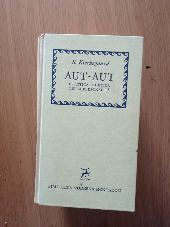 AUT - AUT estetica ed etica nella personalità