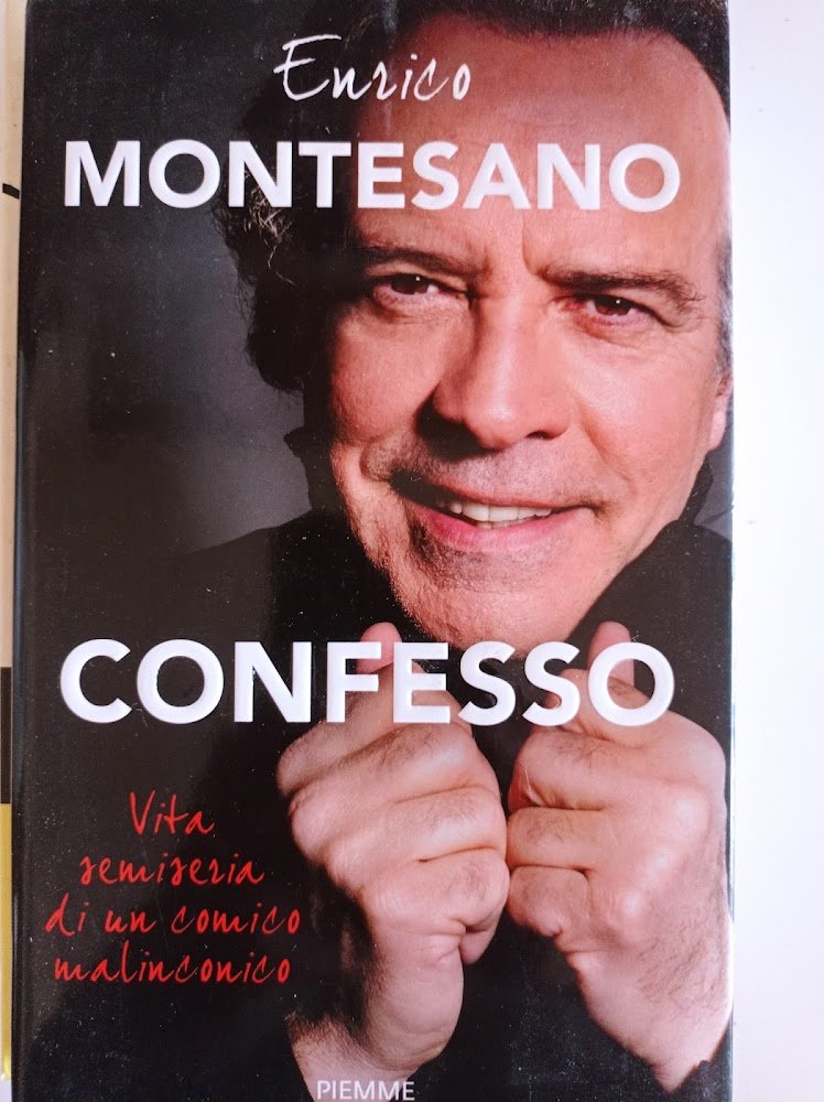 Confesso. Vita semiseria di un comico malinconico