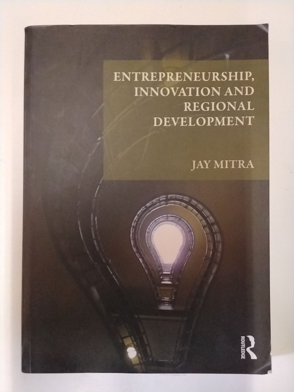 Entrepreneurship, innovation and regional development: an introduction | Immagine principale