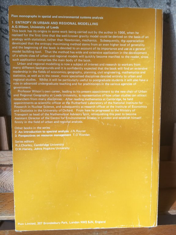 Entropy in urban and regional modelling