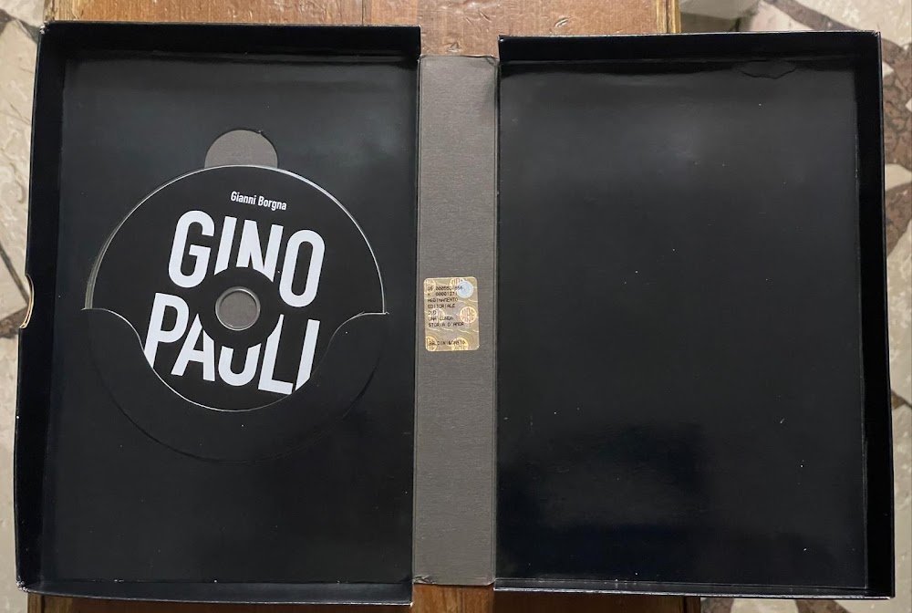 Gino Paoli. Una lunga storia d'amore. Con DVD