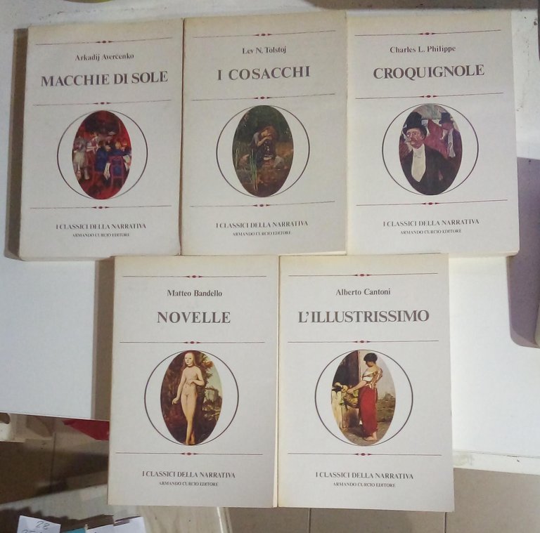 I Classici della narrativa, cinque volumi: Macchie di sole. Croquignole. Novelle. I Cosacchi. L'illustrissimo.