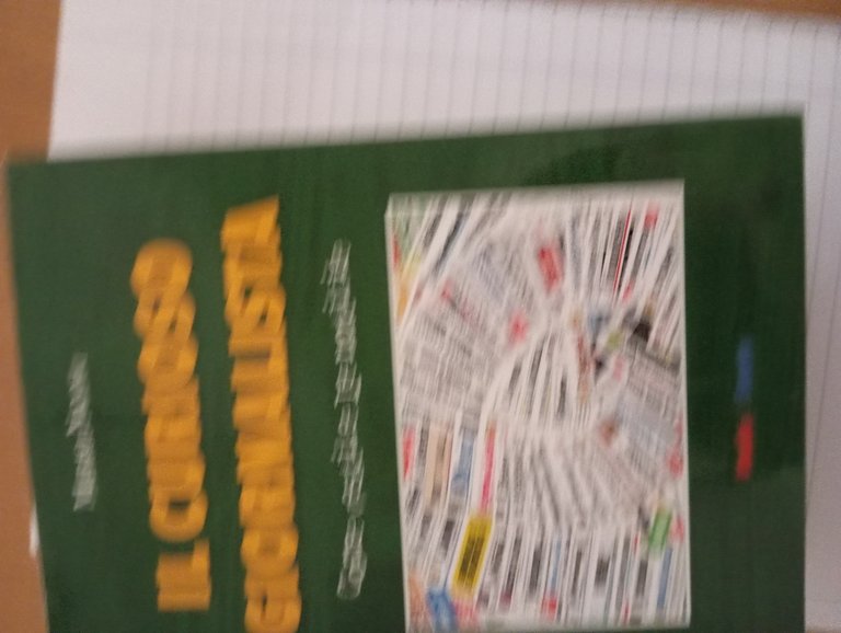 Il curioso giornalista. Come vestire le notizie | Immagine Gallery 2